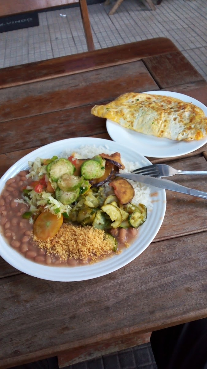 Cenaculo - Self-Service Com Churrasco-5